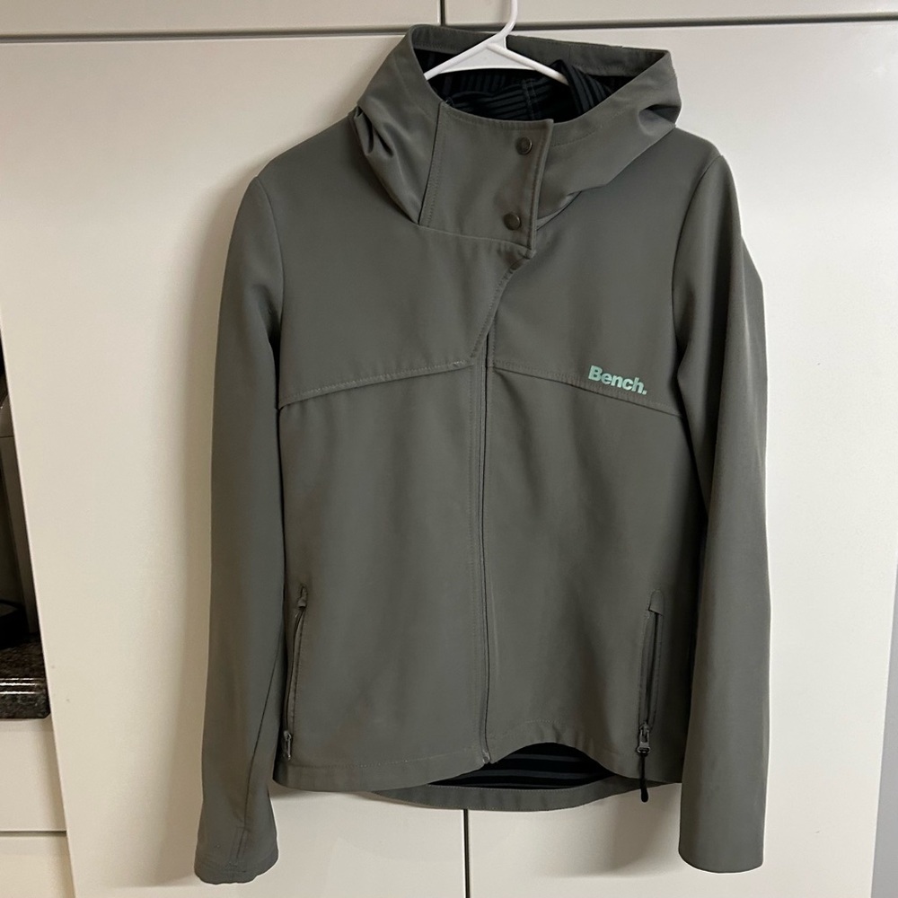 Bench Women’s Sage Green Hooded Light  Utility Jacket.  Size XL - Picture 1 of 16